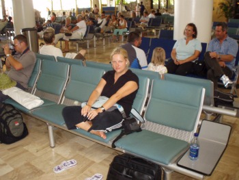 punta-cana-airport-waiting